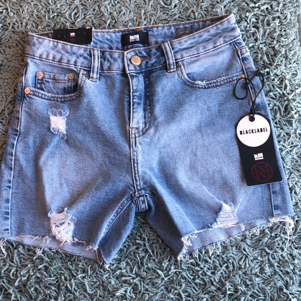 I&M denim black label distressed jean shorts NWT